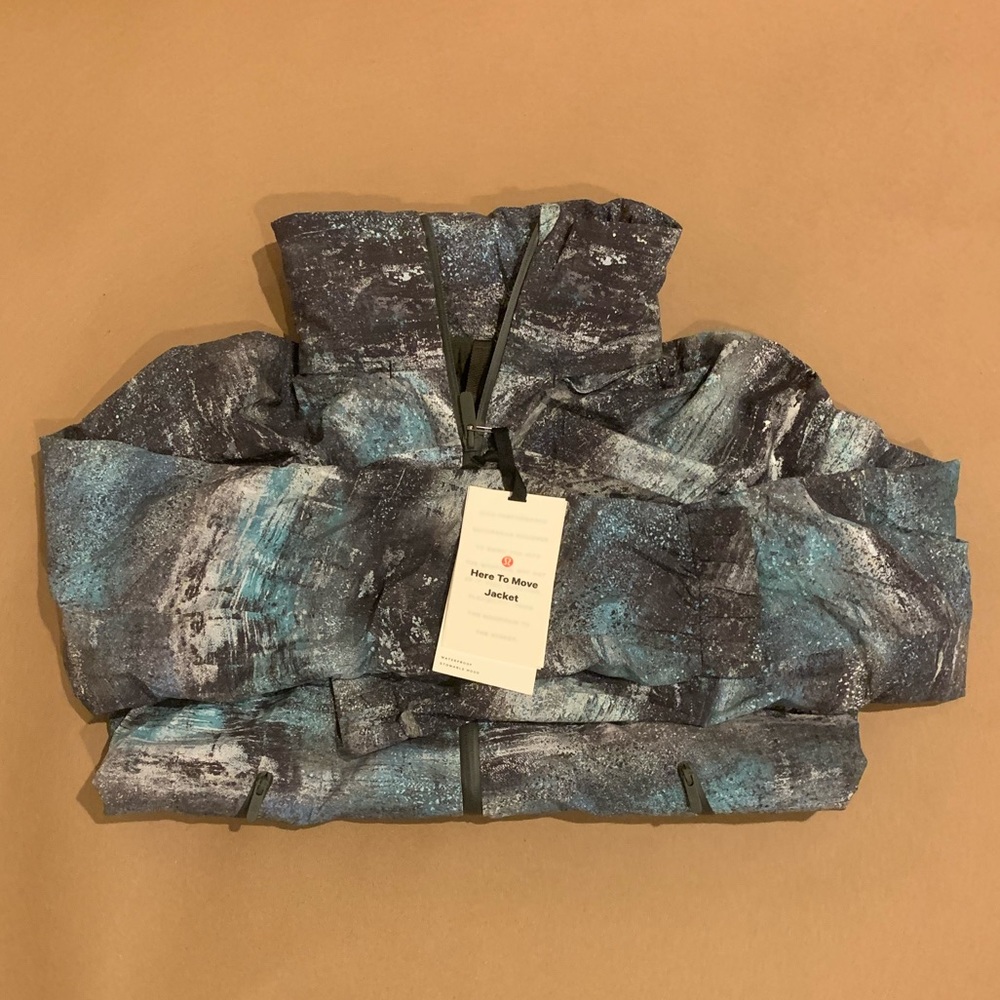 lululemon Here To Move Jacket